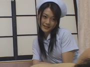 可愛小護士被好色病人挑逗 中島京子