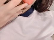 美乳妹自摸秀大白美乳非常誘人